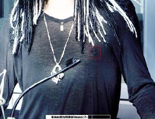 zici ca e un dar un porcusor  si mai nou are si in sfarc bill kaulitz si-a etalat noul pierce la