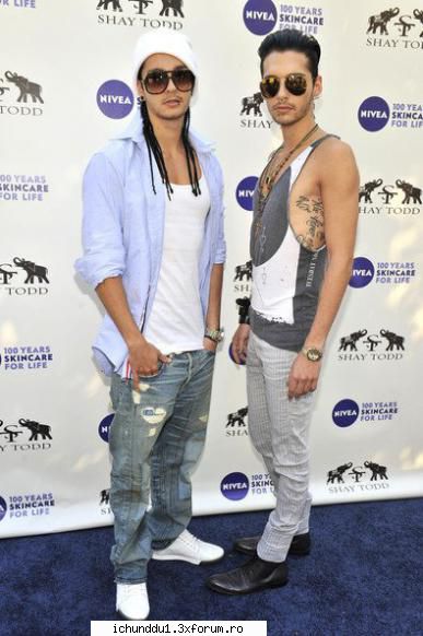 Hot or not hot? - -B. Phantomhiver - Jocuri