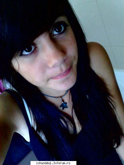 ciaooo:P - BUNaaaa:P! Sunt Cristina..multe persoane,sau cele - Sa ne cunoastem mai bine!