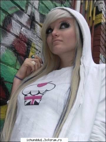 never say never - ashley(19 ani) geamana a lui - Ficuri neterminate